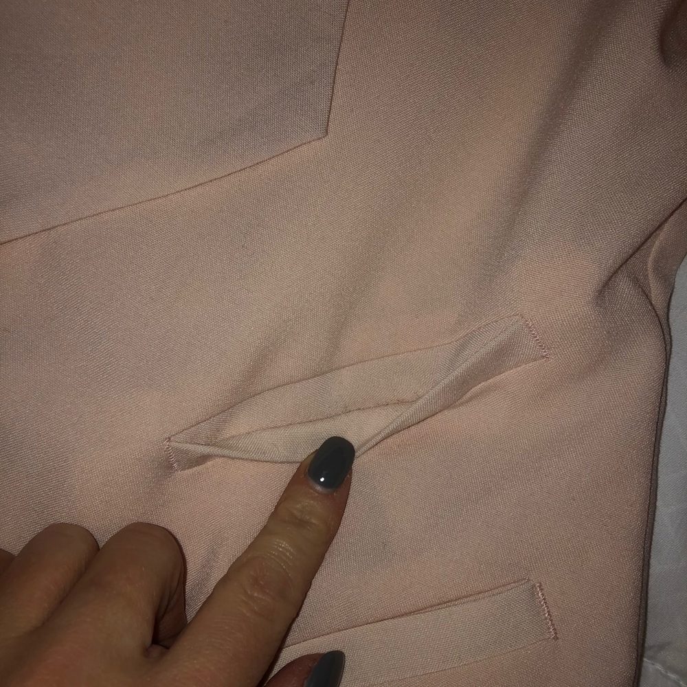 MAKE OFFER ๐ฐ!! Pink Blazer - Picture 5 of 8